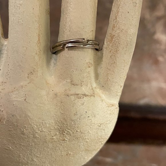 RENAISSANCE FAIR Gorgeous Glass Art Ring Size 7 (but adjustable) - Picture 11 of 12